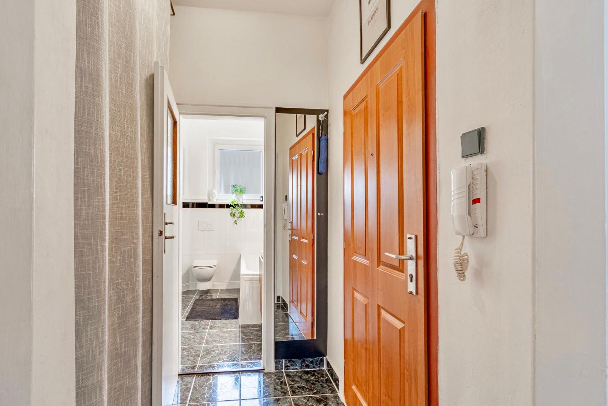 Castle Cozy Apartment Bratislava Extérieur photo